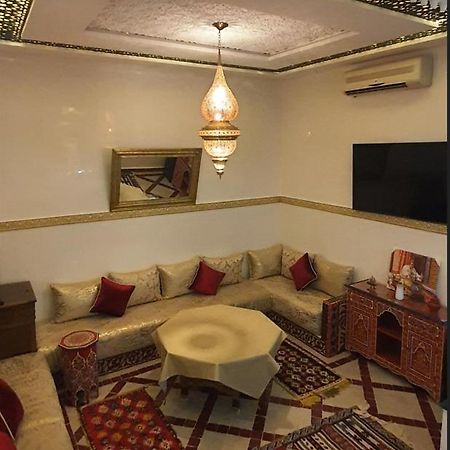 Quarya Assiyahia - Riad Camilia- Maison Entiere Avec Piscine Marrakesh Exteriör bild