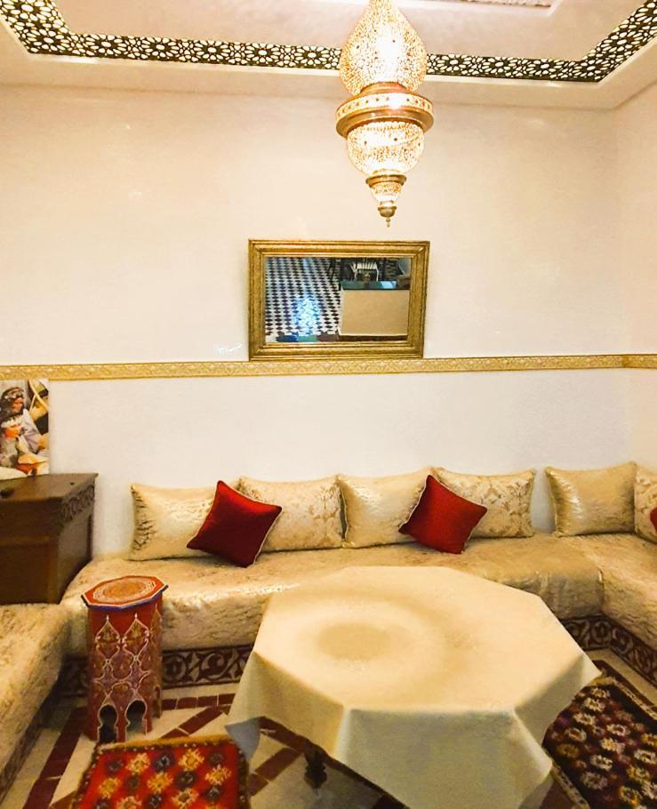 Quarya Assiyahia - Riad Camilia- Maison Entiere Avec Piscine Marrakesh Exteriör bild